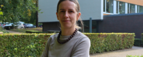 Lara WEB voorkant